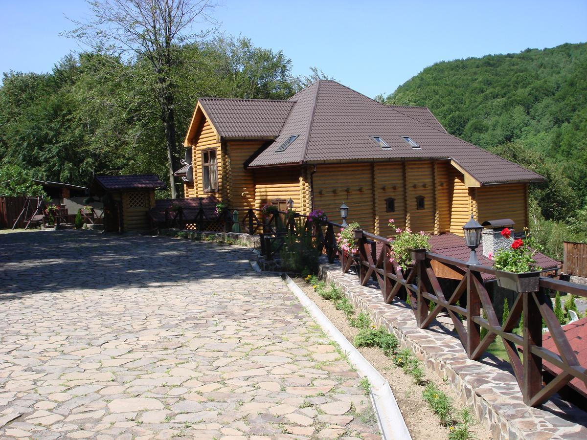 Sadyba Sribne Dzherelo Hotel Ilnytsya Buitenkant foto